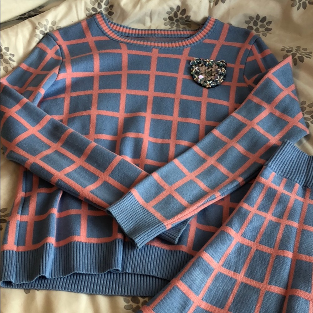 Perfect Quality Set: Top & Skirt